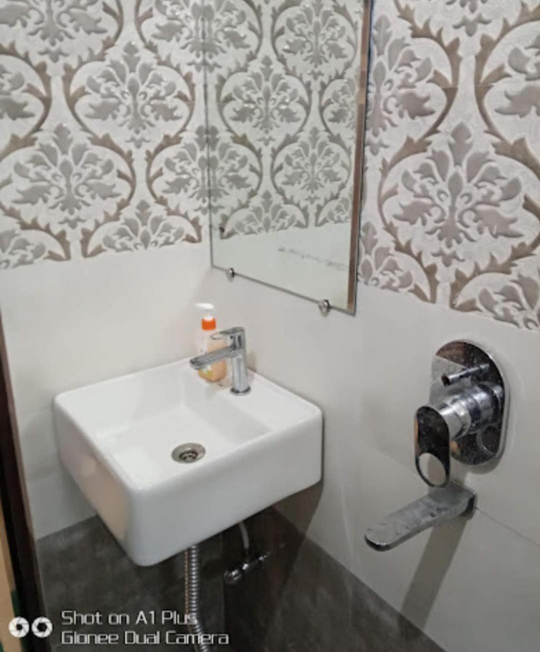 Hotel City Inn Gajá Kültér fotó